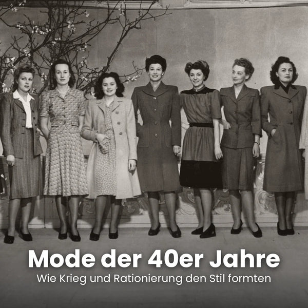 Historische Schwarzweiß-Aufnahme von sieben Frauen in Mänteln, Kostümen und Kleidern der 1940er Jahre