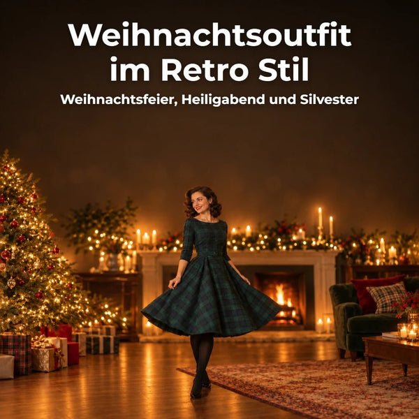 Frau im grün und marineblau karierten Swingkleid dreht sich in einem weihnachtlich geschmückten Wohnzimmer mit Christbaum und Kamin