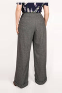 1930s and 40s Classic Wide Leg Trousers im Fischgrätmuster in Grau | Weekend Doll - Bright House Vintage
