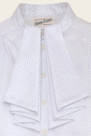The More Is More Blouse in White & Navy, Stoffdetail