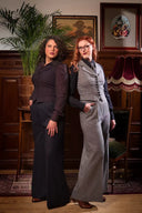 The Palazzo Perfection Pants in Navy Herringbone, am Model, Ansicht 2