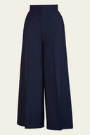 The Palazzo Perfection Pants in Navy Herringbone, Seitenansicht