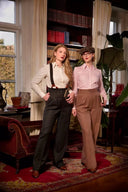 The Great Grandpa Pants in Rust & Tan, am Model, Ansicht 3