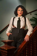 The Miss Fancy Pants Slacks in Bottle Green Plaid, am Model, Ansicht 3