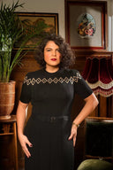 The Darling Swirling Skirt in Black, am Model, Ansicht 3