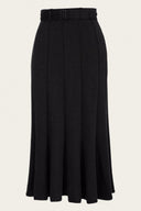 The Darling Swirling Skirt in Black, Seitenansicht
