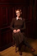 The All-Round Sweater in Coffee Mélange, am Model, Ansicht 2