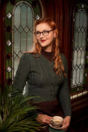 The Ice Skater Cardigan in Sea Green Mélange, am Model