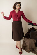 Bluse Gene in Brombeere am Model
