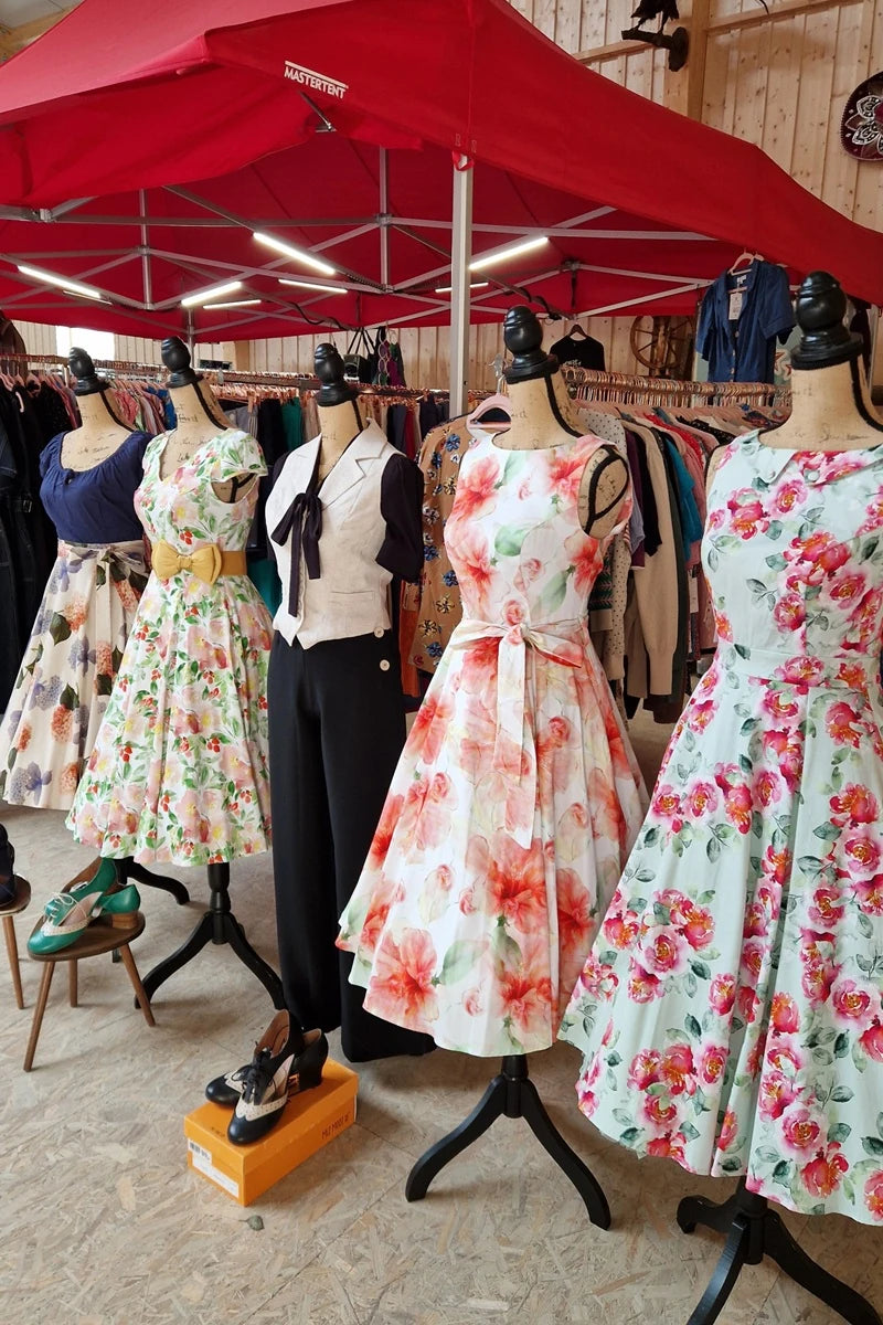 Vintage inspirierte Damenmode von Bright House Vintage mit Kleidern im Stil der 1940er und 1950er Jahre