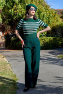 Lana Sweater in Bottle Green and Ivory Stripe von Weekend Doll, Modelbild