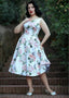 Vera Floral Swingkleid in Weiß | Hearts & Roses | Damenkleid - Bright House Vintage